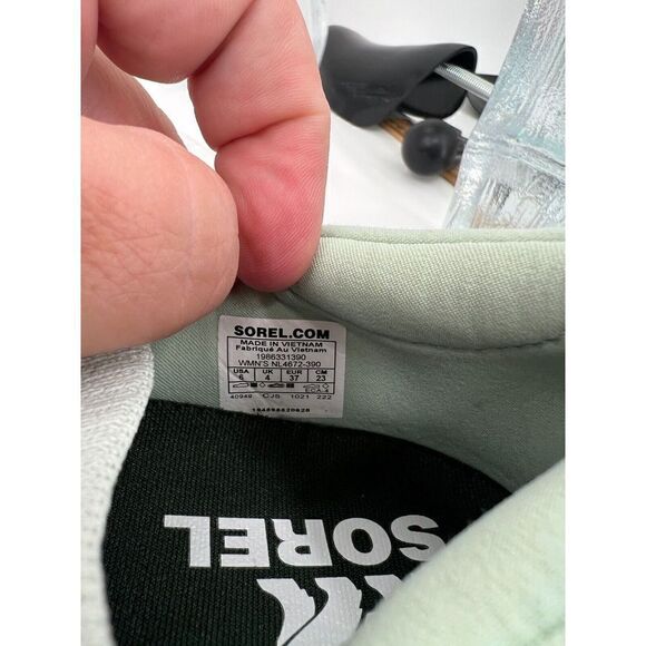 Sorel Explorer Blitz Stride Women's Size 6 Green White Lace Up Sneakers Shoes - Picture 16 of 16